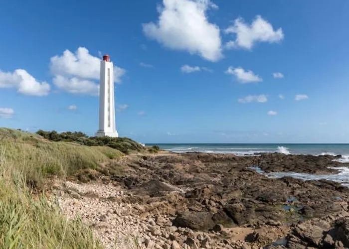 Appartement T2 Face A La Mer, 4 Couchages, Les Sables D'Olonne - Proche Plage Et Marche - Fr-1-325-9 * لي سابلِ دولونْ